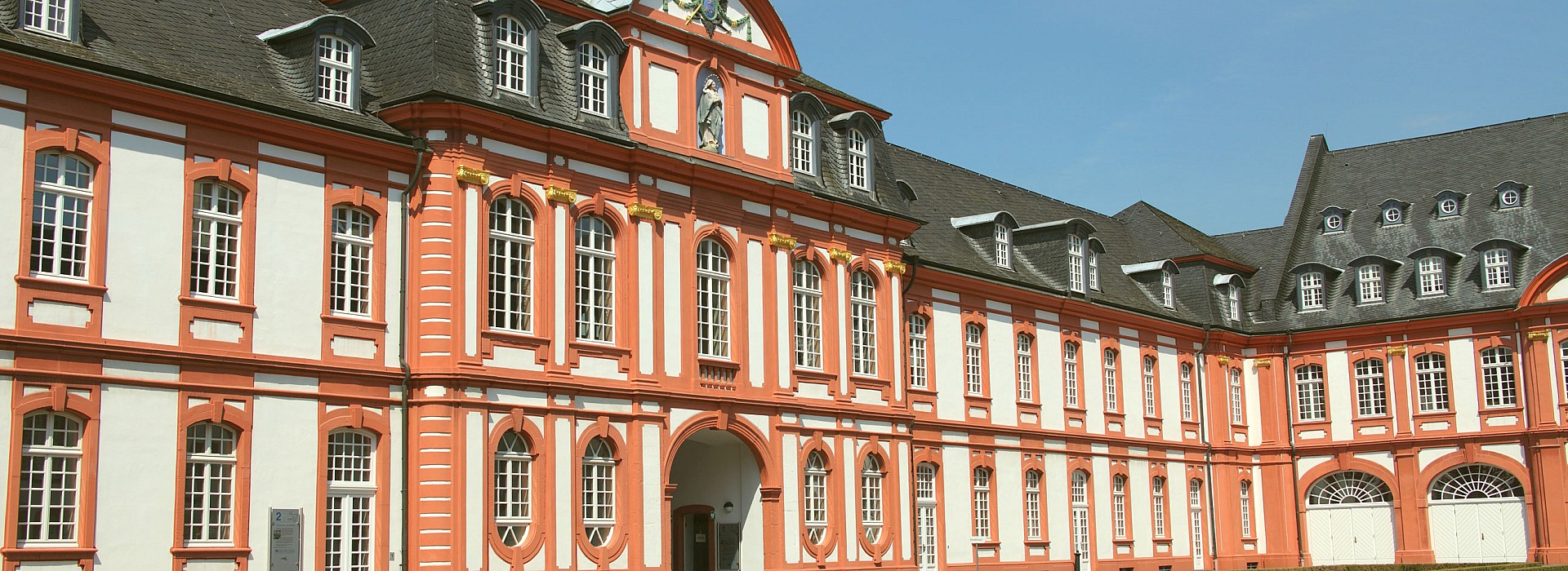 Symboldbild: Pulheim - König Umzüge - Ihr Profi für Umzüge aller Art im Rheinland, dem Rhein-Erftkreis, Köln und Köln-Umland